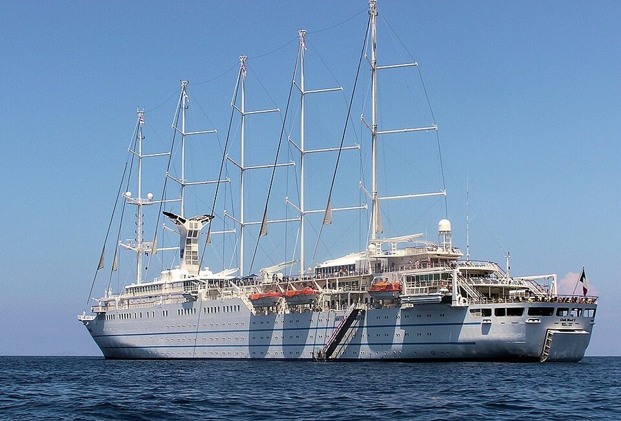 CLUB MED 2