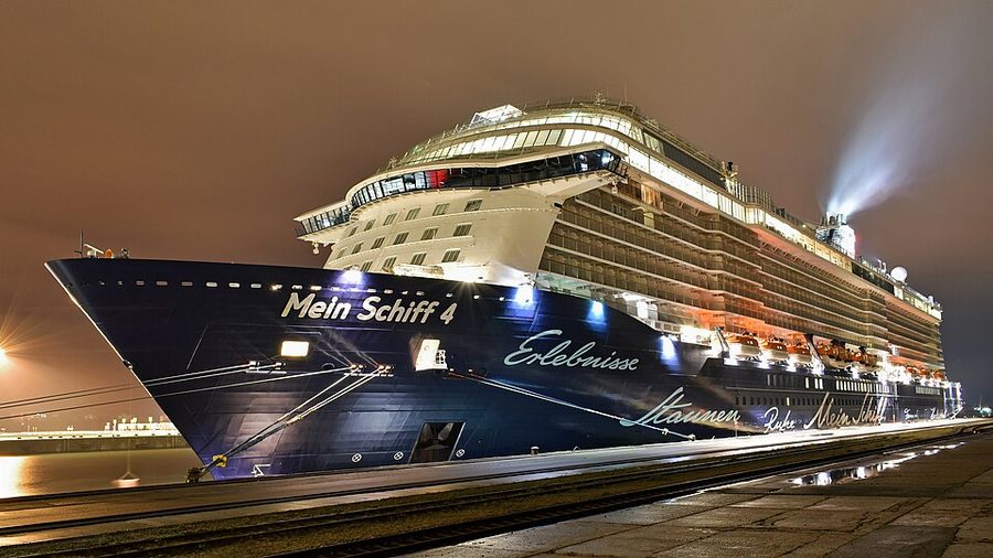 MEIN SCHIFF 4