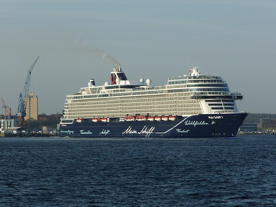 MEIN SCHIFF 1